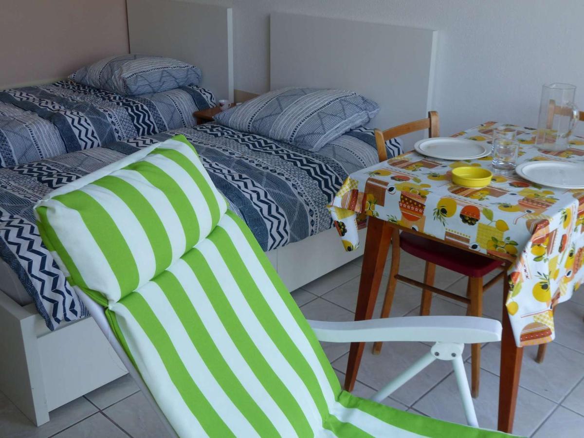 Studio Cosy Avec Tv Et Cuisine Equipee, Bord De Mer Le Lavandou - Fr-1-308-34 エクステリア 写真